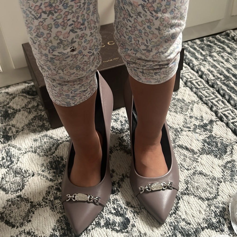 Gucci Heels - Picture 3 of 7